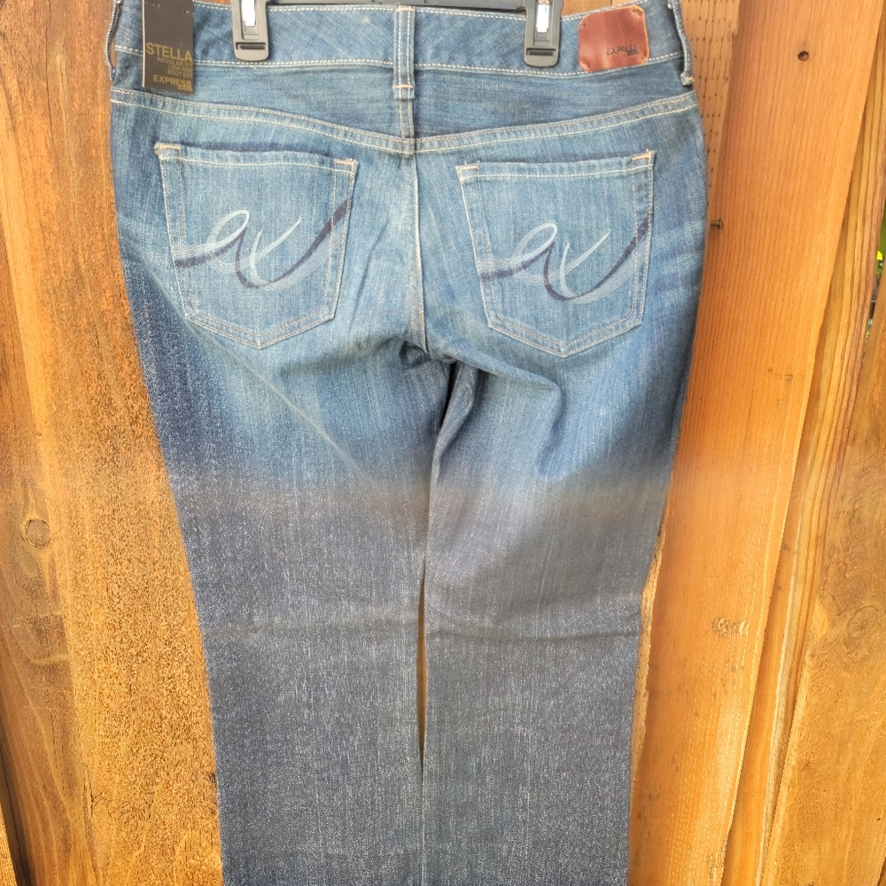 Express Jeans size 12R NWT